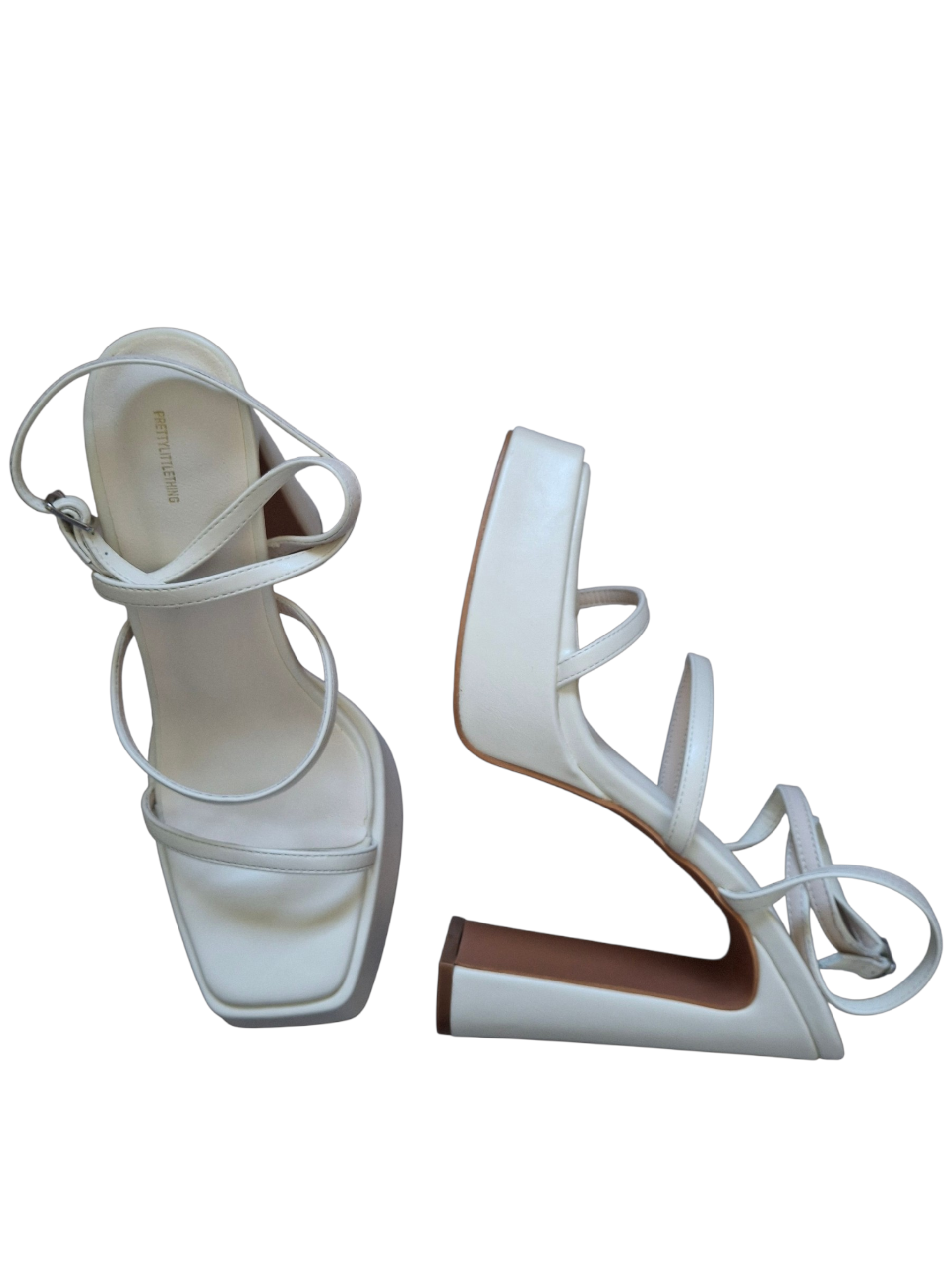 Sandales à plateforme - Talons Hauts - PrettyLittleThing