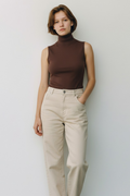 Haut sans manches à col montant – Chocolat intense - New Look